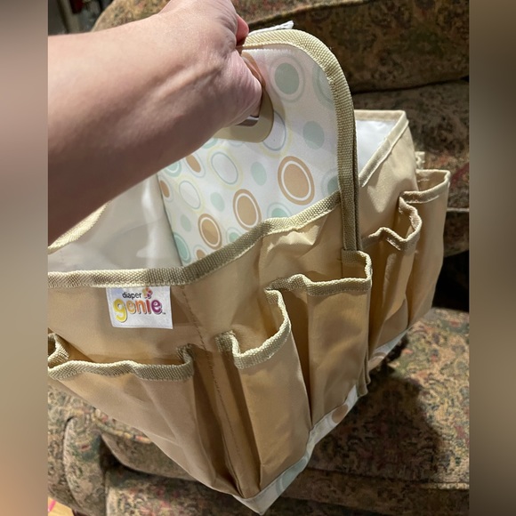 Caddy - Picture 2 of 2